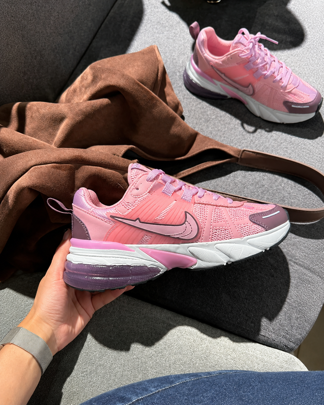 Tenis Nike V2K Run Rosado